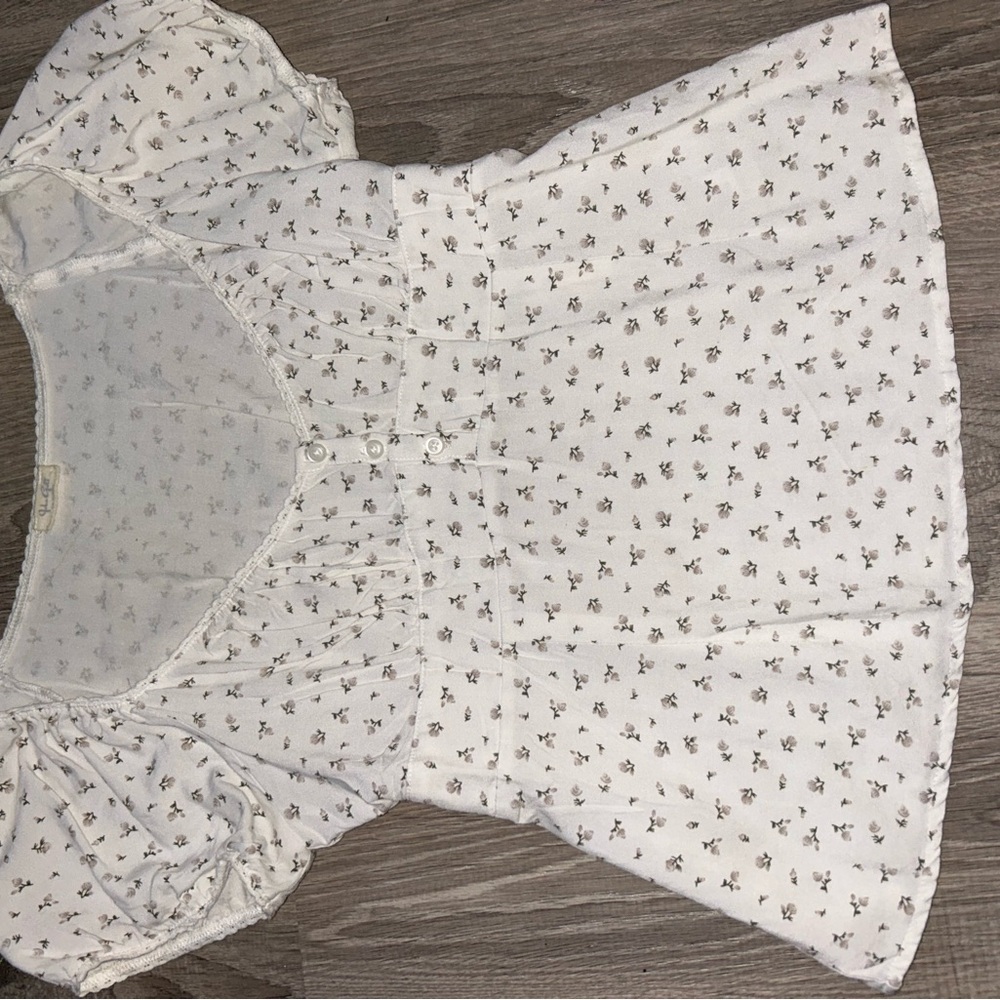 Brandy Melville White Floral Blouse